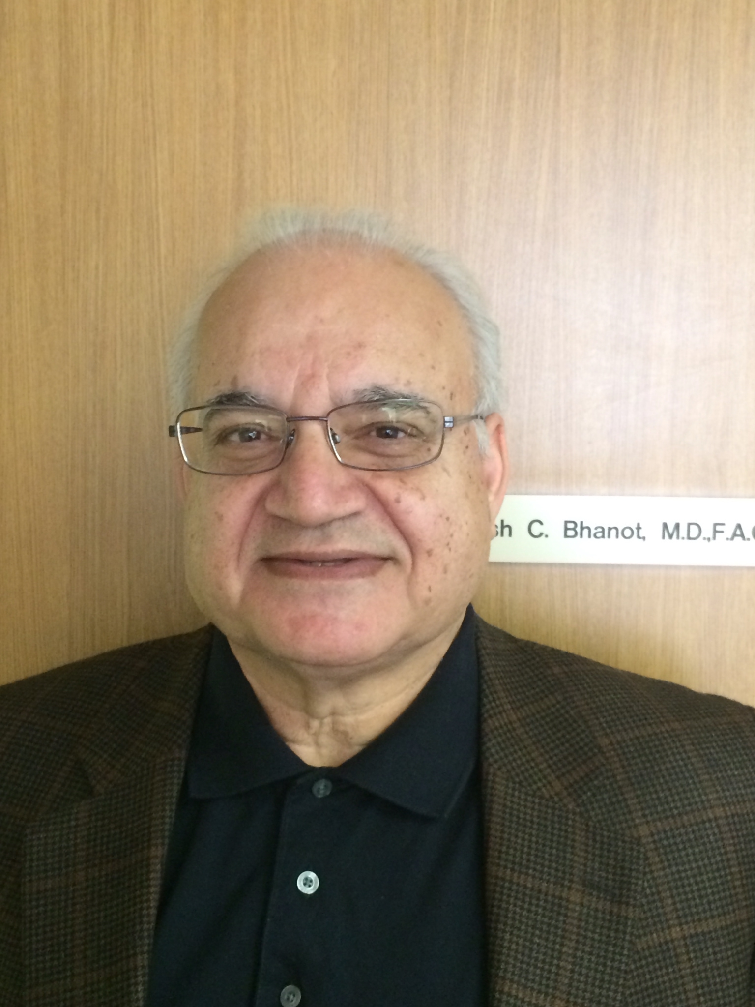 Subhash Bhanot, MD